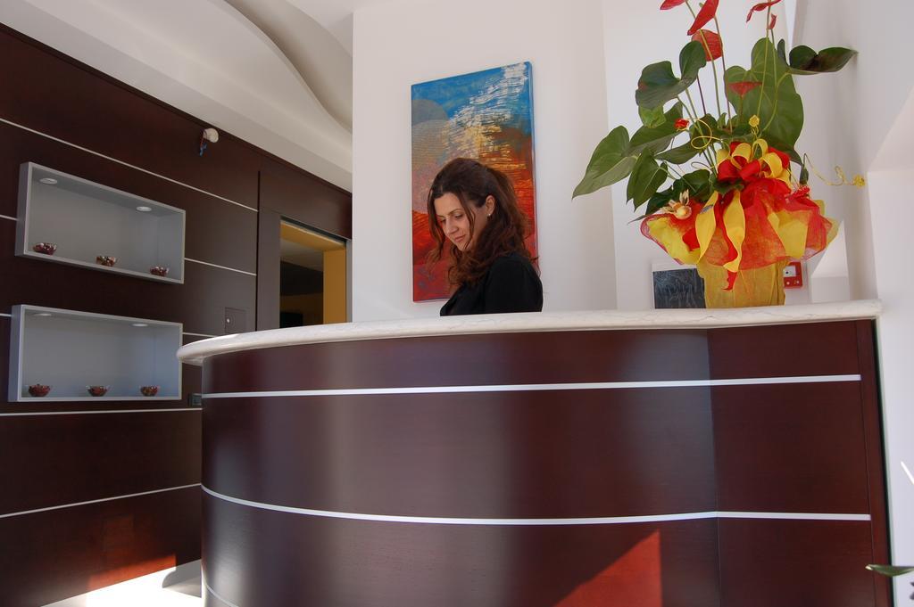 Hotel Flaminio Tavernelle Serrungarina Exteriér fotografie